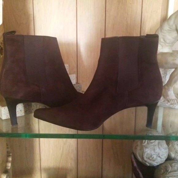 Ralph Lauren Shoes - RALPH LAUREN heeled Anckle booties. Sz. 7.5